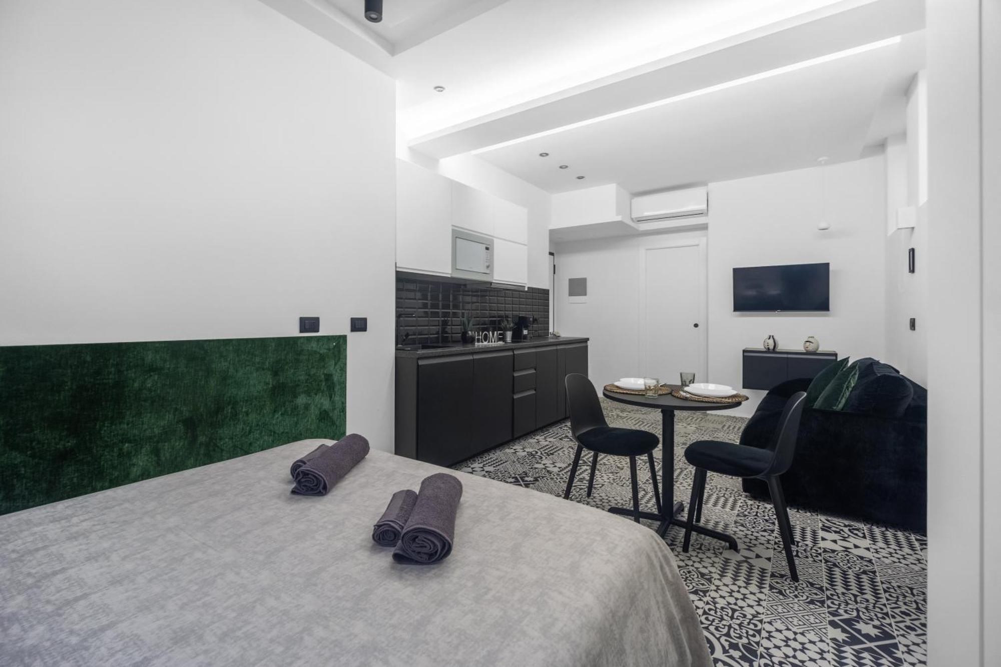 Pag60 -Crescenzago-Luxury Green House มิลาน ภายนอก รูปภาพ